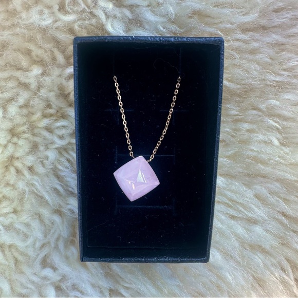*MICHAEL KORS* Rose Quartz Pendant On
Rose Gold Tone Necklace - Picture 1 of 7